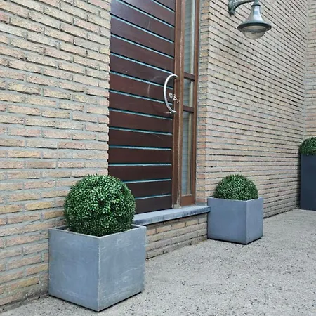 Sous Les Tilleuls Guest house 3*